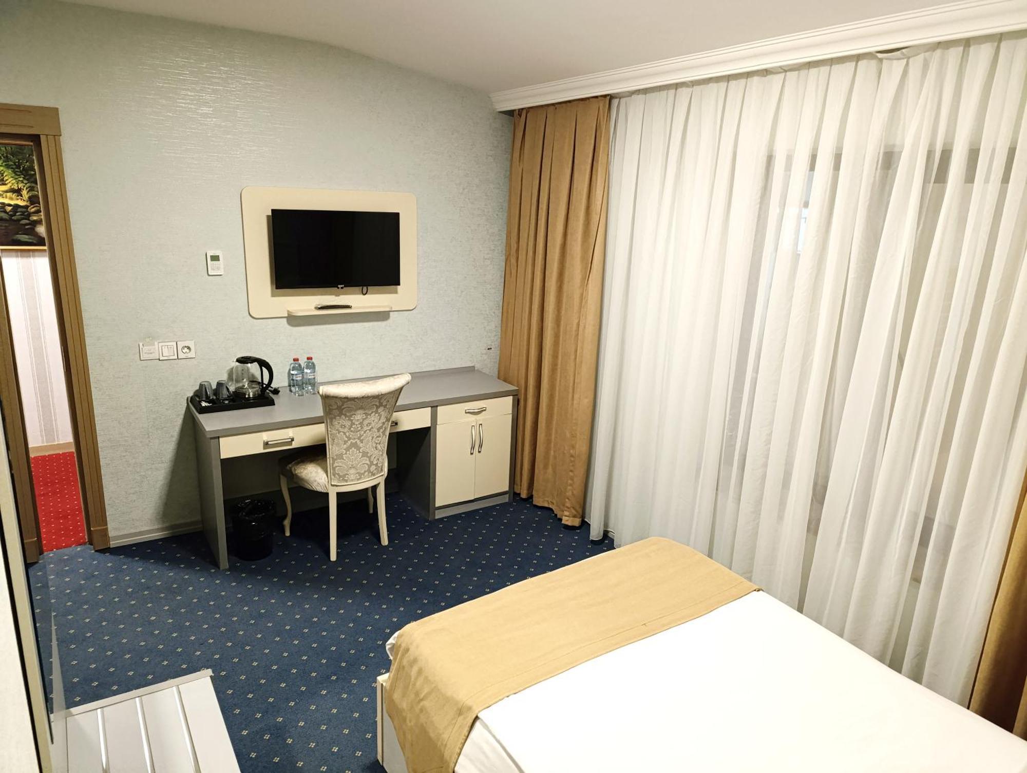 Alis Hotel Baku Exterior photo