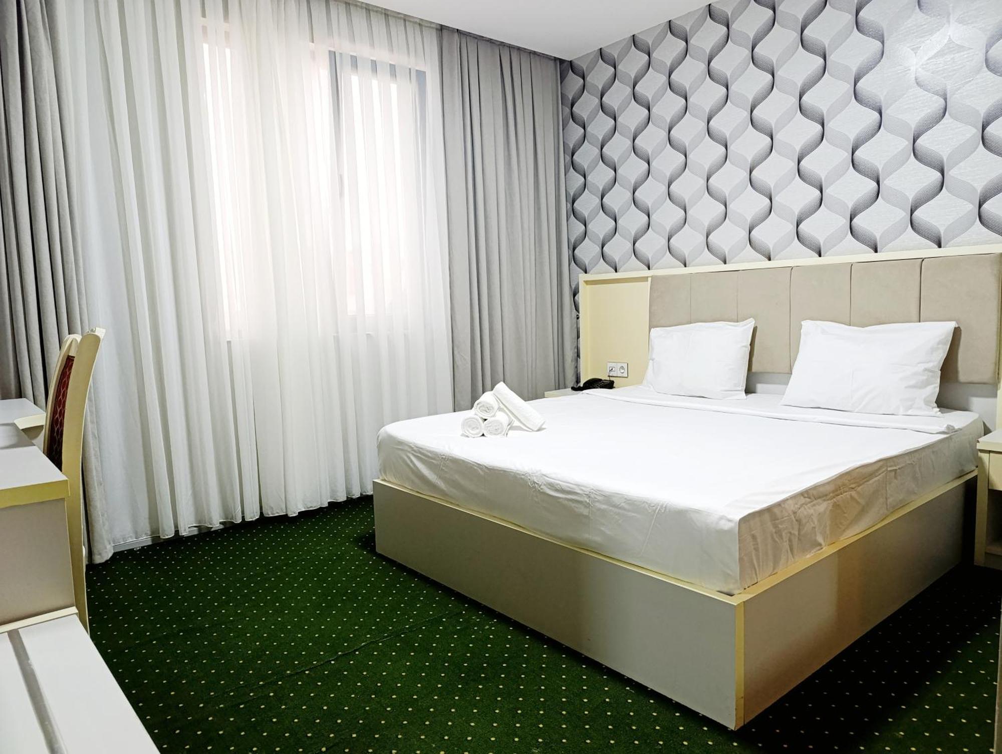 Alis Hotel Baku Exterior photo